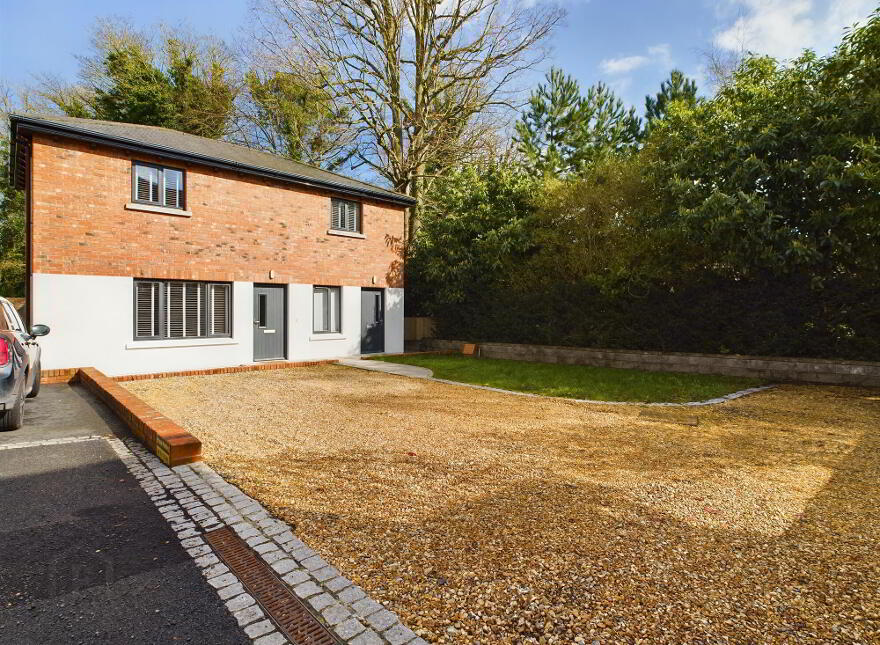 26 Sans Souci Park, Belfast, BT9 5BZ