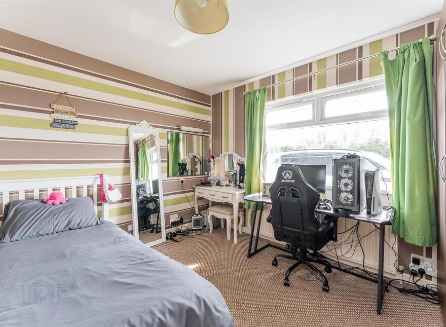 8 Gannon Road, Temple, Lisburn, BT27 6UJ