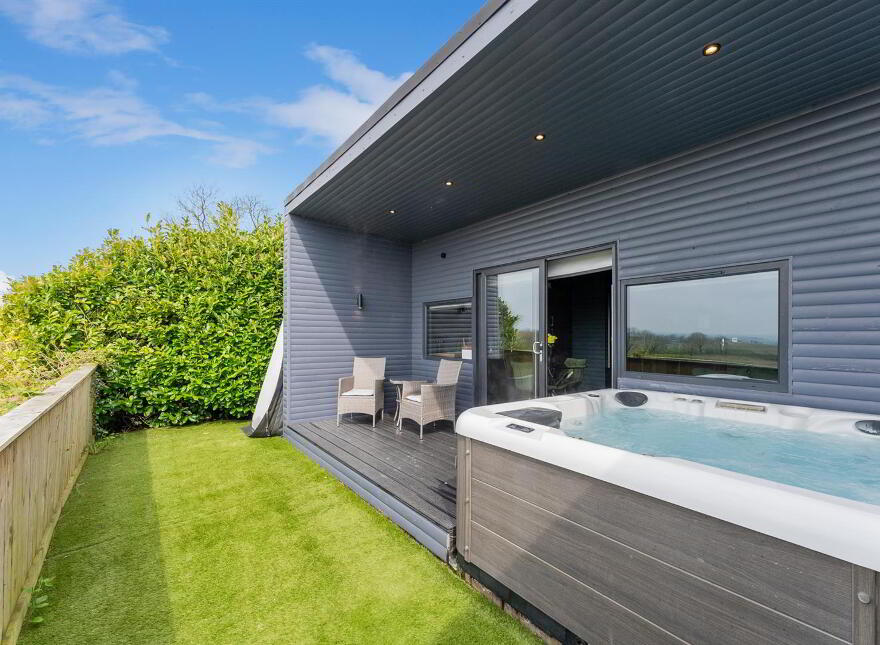 8 Gannon Road, Temple, Lisburn, BT27 6UJ