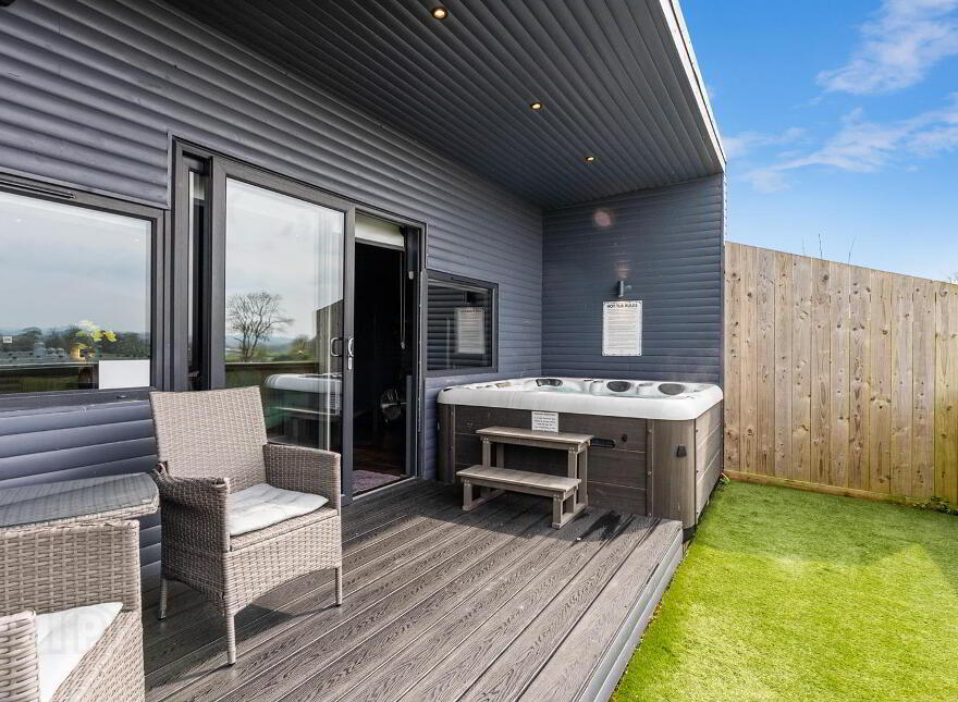 8 Gannon Road, Temple, Lisburn, BT27 6UJ