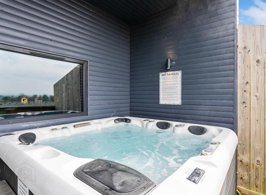 8 Gannon Road, Temple, Lisburn, BT27 6UJ
