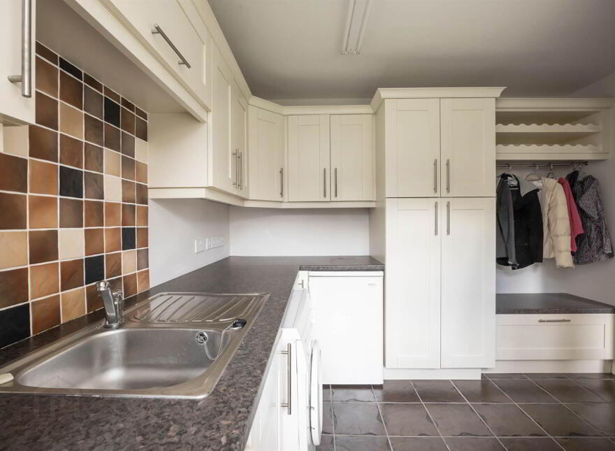 2 Belmont Park, Off Belmont Road, Belfast, BT4 3DU