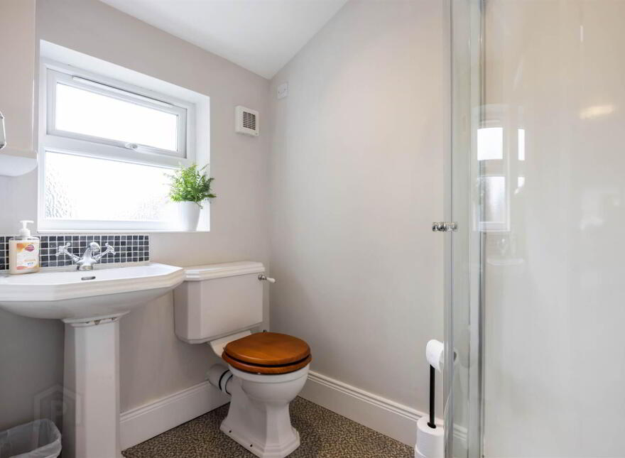 2 Belmont Park, Off Belmont Road, Belfast, BT4 3DU