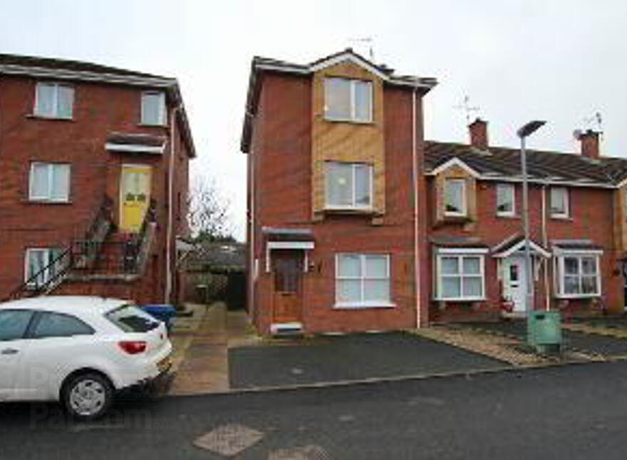 18 Sloanhill Mews, Lurgan, BT66 8NP photo