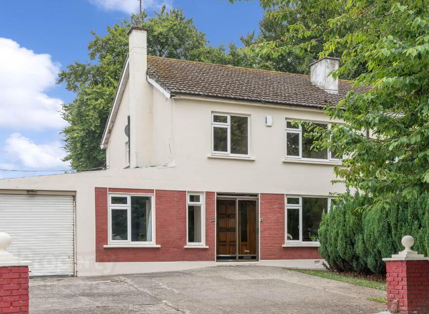 70 Woodlands, Navan, C15Y6Y1 photo