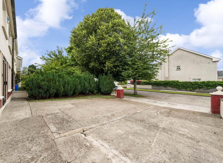 70 Woodlands, Navan, C15Y6Y1