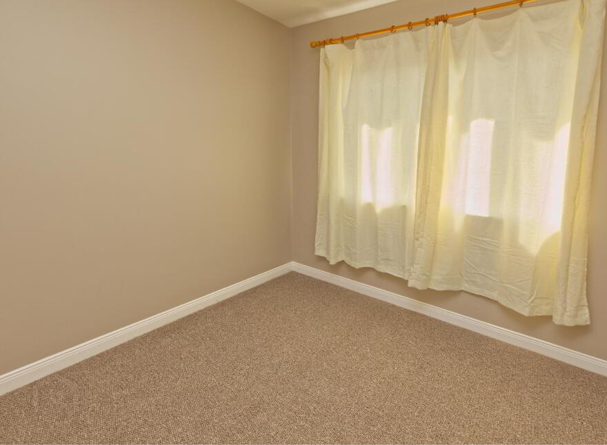 4 Dormans Court, Railway Street, Donaghadee, BT21 0JL
