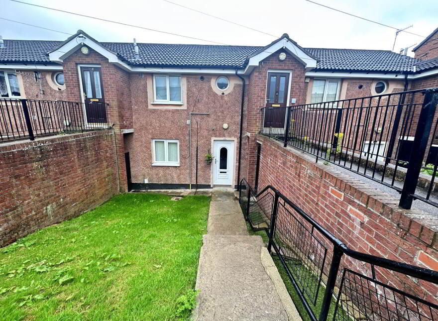 152 Lenadoon Avenue, Belfast, BT11 9HF photo