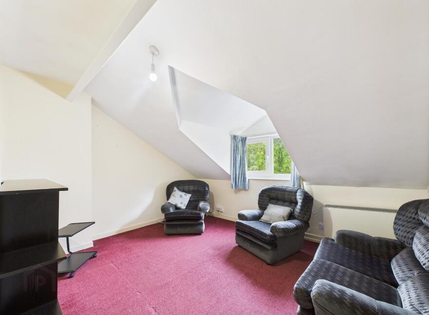 Flat 6, 90 Eglantine Avenue, Belfast, BT9 6EU