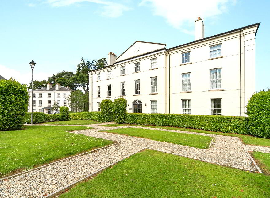 28 Kilwarlin Crescent, Royal Hillsborough, BT26 6QF photo