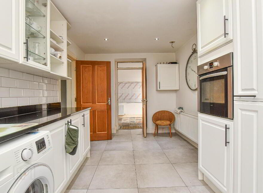 1 Manse Road, Carrowdore, BT22 2EY