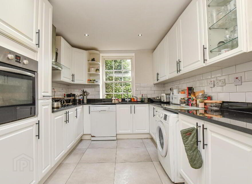 1 Manse Road, Carrowdore, BT22 2EY
