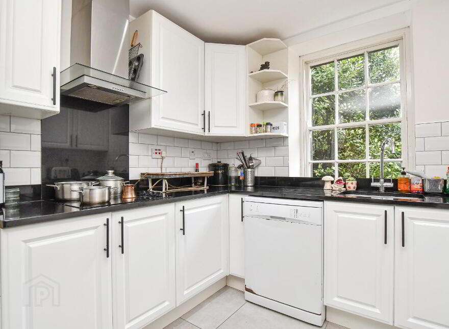 1 Manse Road, Carrowdore, BT22 2EY