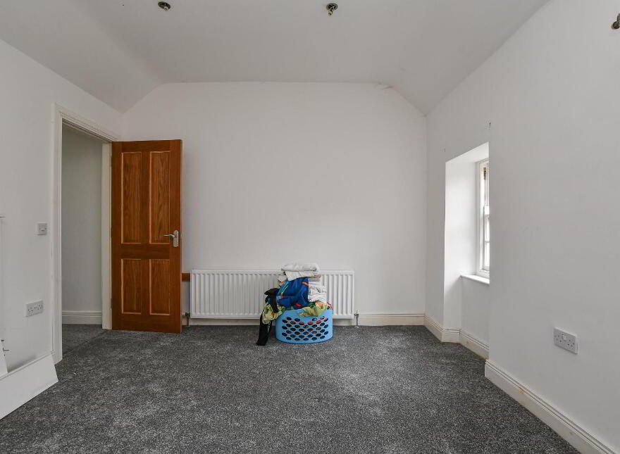 1 Manse Road, Carrowdore, BT22 2EY