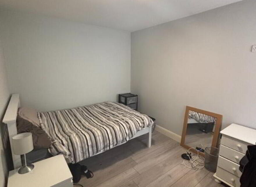 Apt 3, 23 Fitzroy Avenue, Belfast, BT7 1HS