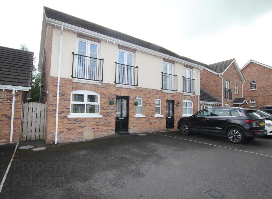 4a Mount Eagles Glen, Dunmurry, Belfast, BT17 0WR photo