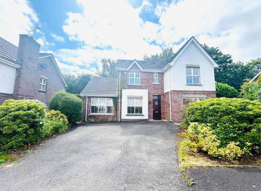 9 Waterfoot Park, L'Derry, BT47 6SY photo