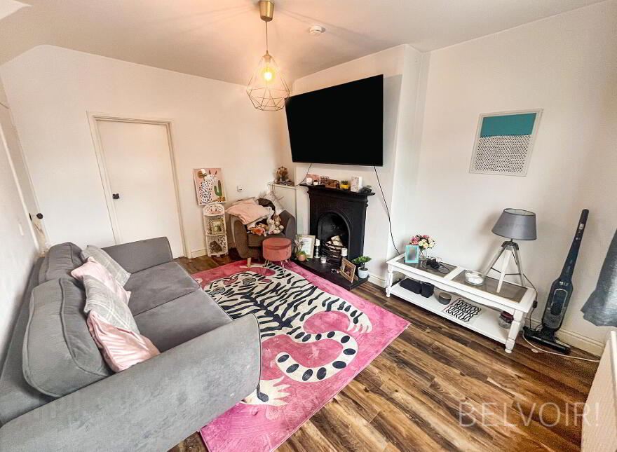 6 Garvey Terrace, Lisburn, BT27 4TW