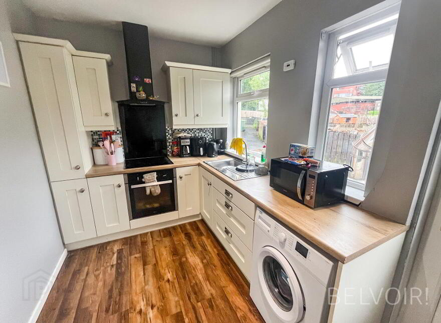 6 Garvey Terrace, Lisburn, BT27 4TW