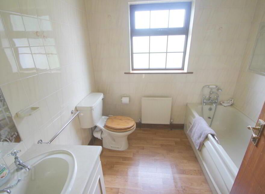 Heirde, Spollanstown, Tullamore, Offaly, R35YV06