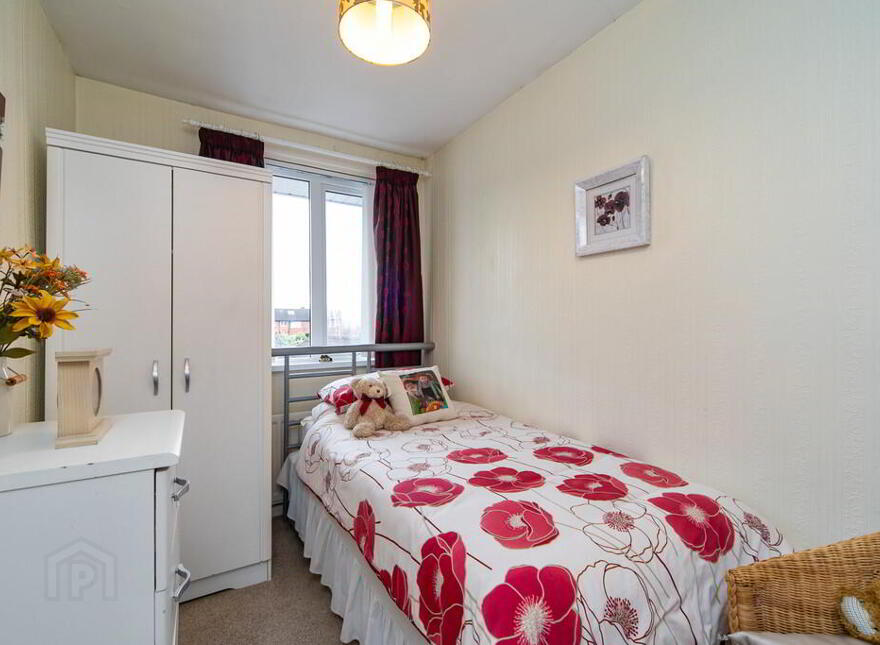 33 Larkfield Road, Belfast, BT4 1QE