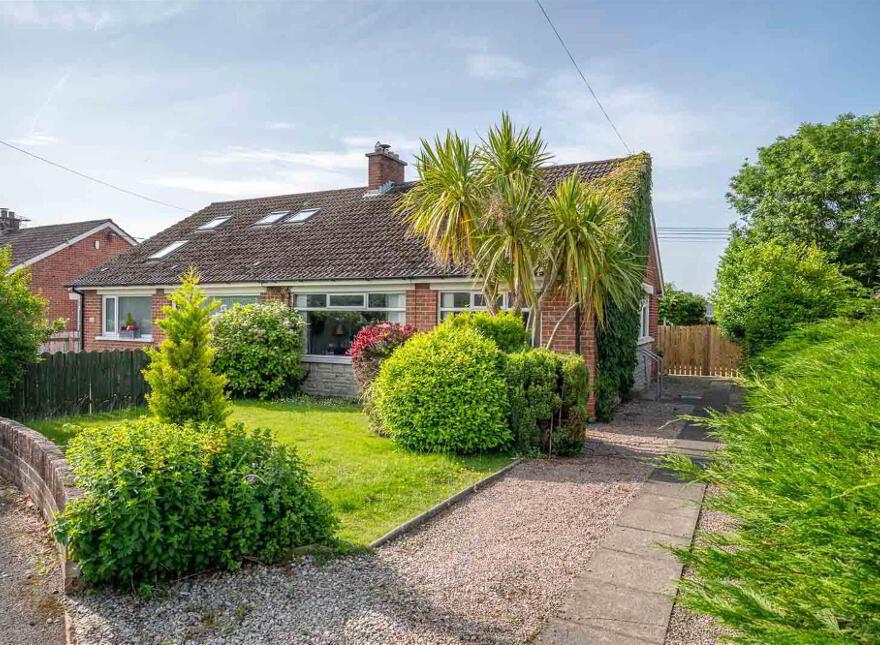8 Innisfayle Park, Bangor, BT19 1DP photo