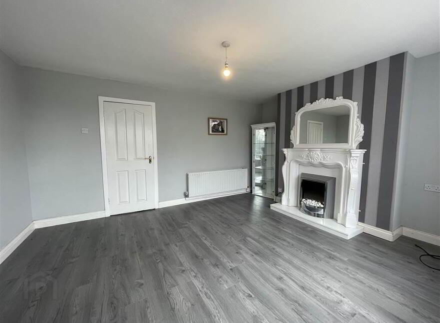 32 Moyard Parade, Belfast, BT12 7HG
