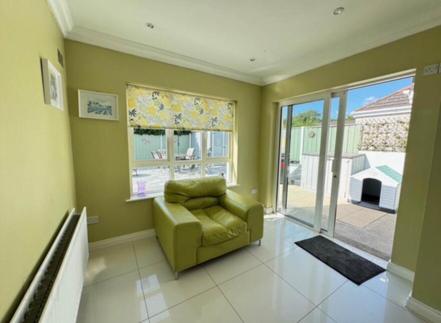 19 Marine Crescent, Blackrock Cove, Blackrock, A91E827