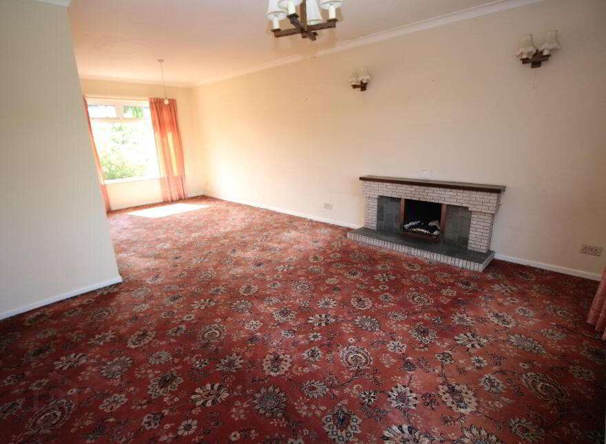 15 Fairview Park, Carrickfergus, BT38 7JG