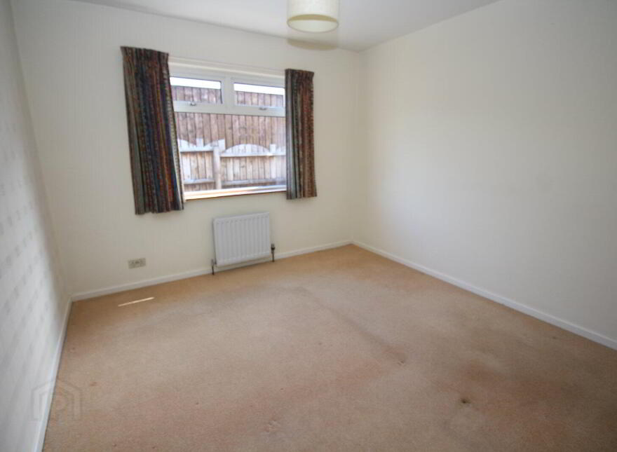 15 Fairview Park, Carrickfergus, BT38 7JG