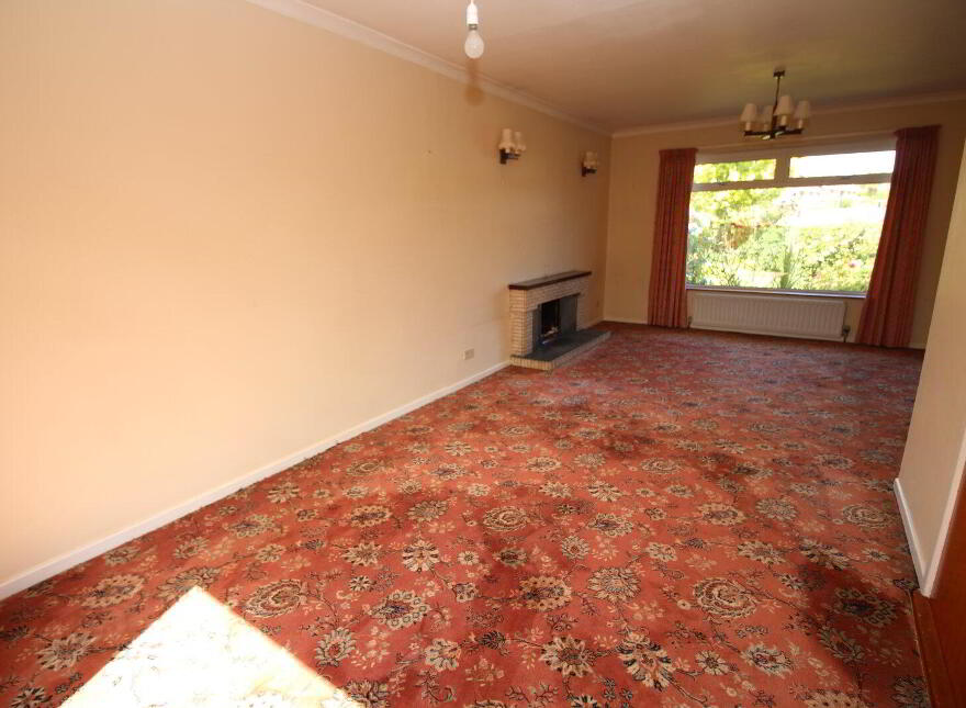 15 Fairview Park, Carrickfergus, BT38 7JG