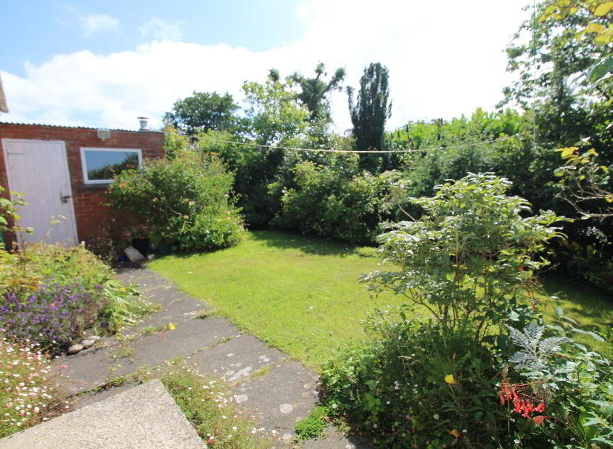 15 Fairview Park, Carrickfergus, BT38 7JG