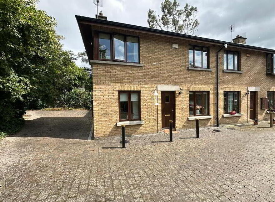 10 Old Court House, Market Square, Collon, A92X6K4