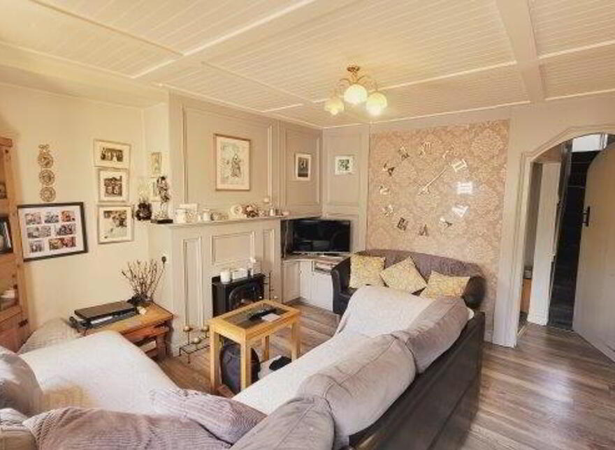 The Lions Mane, 22 Upper Main Street, Ballyshannon, F94X9DP