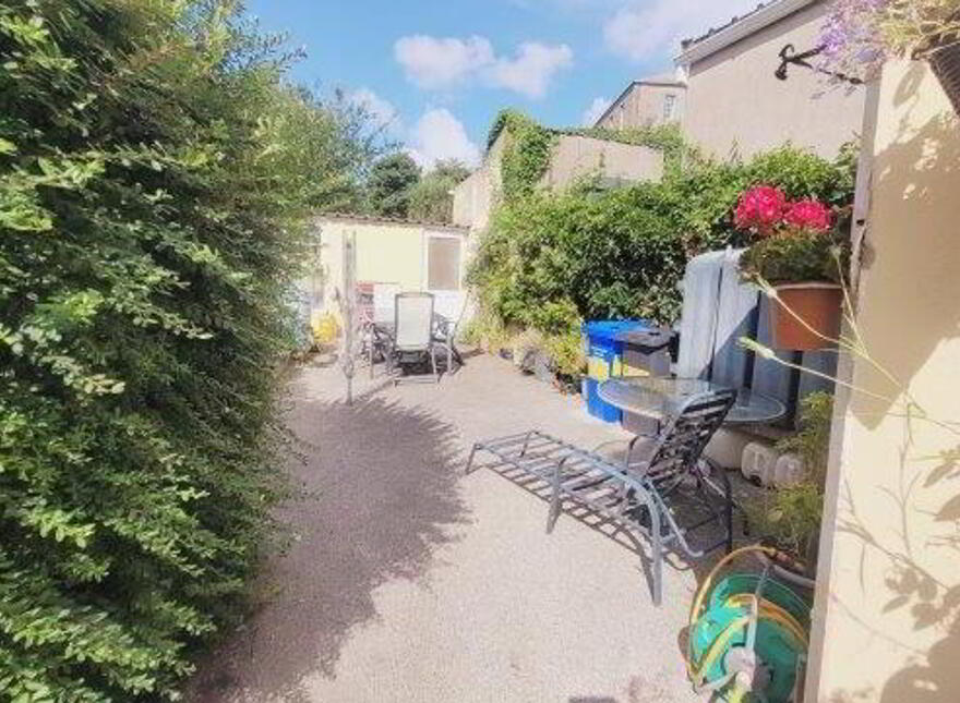 The Lions Mane, 22 Upper Main Street, Ballyshannon, F94X9DP