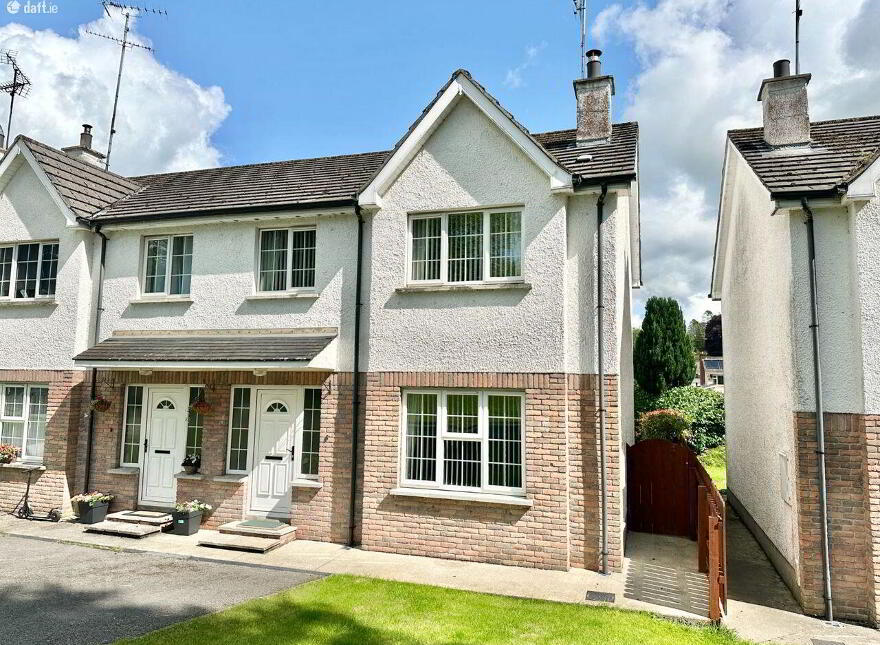 3 Largy Court, Roslea Road, Clones photo