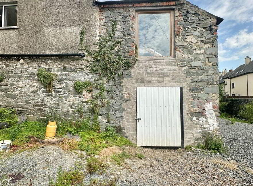 Ballybay Solid Fuels & Discount Store, Hall Street, Ballybay