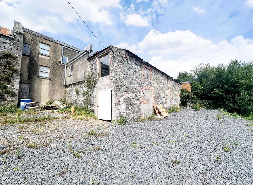 Ballybay Solid Fuels & Discount Store, Hall Street, Ballybay