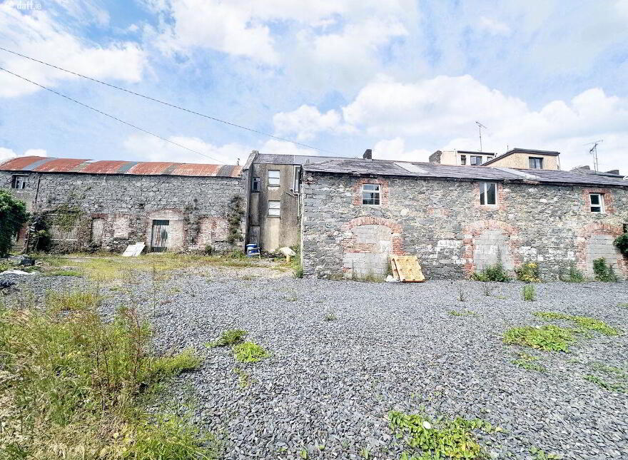 Hall Street, Ballybay