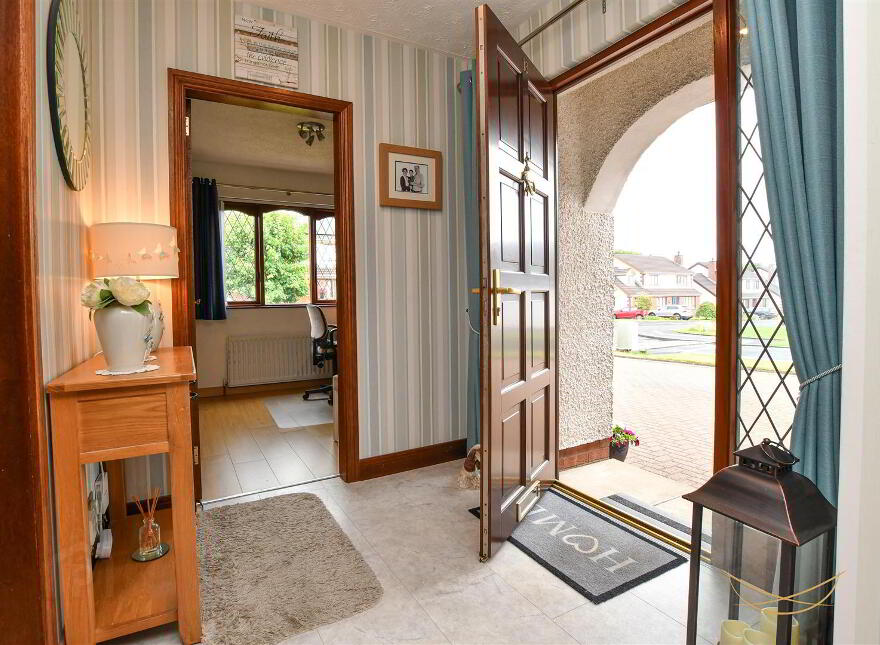 18 Highgrove Drive, Ballyclare, BT39 9XH