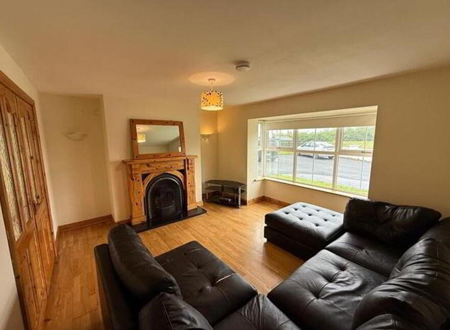 1 Cedar Grove, Ballaghaderreen, F45TN96