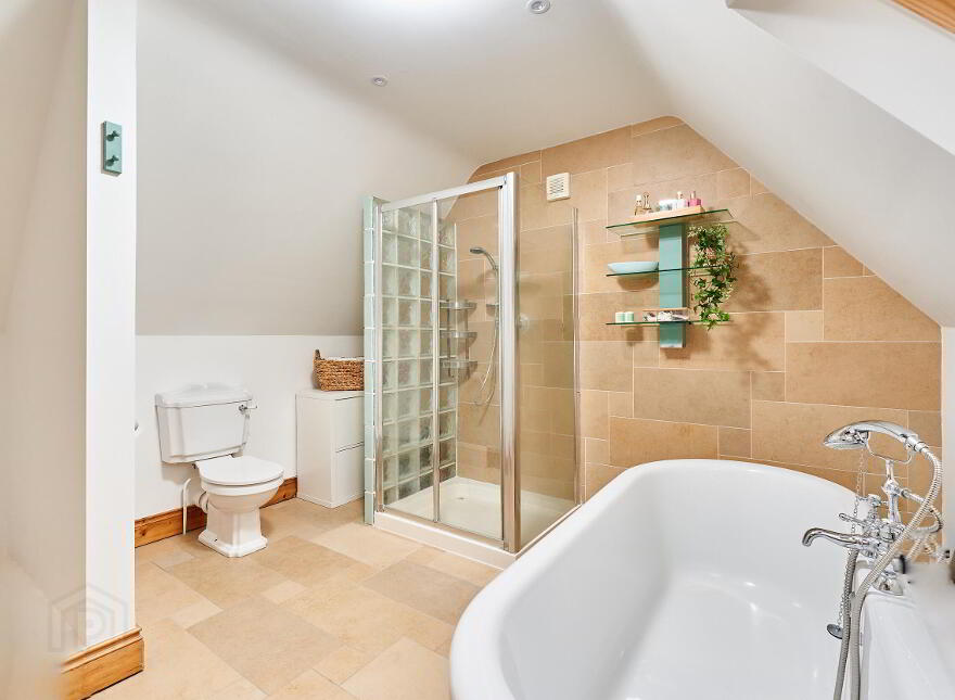 Laurel House, Kildalkey Wood, Kildalkey, C15V300