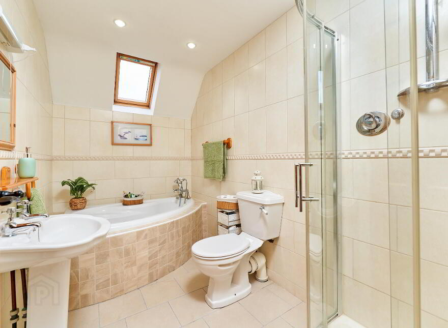 Laurel House, Kildalkey Wood, Kildalkey, C15V300