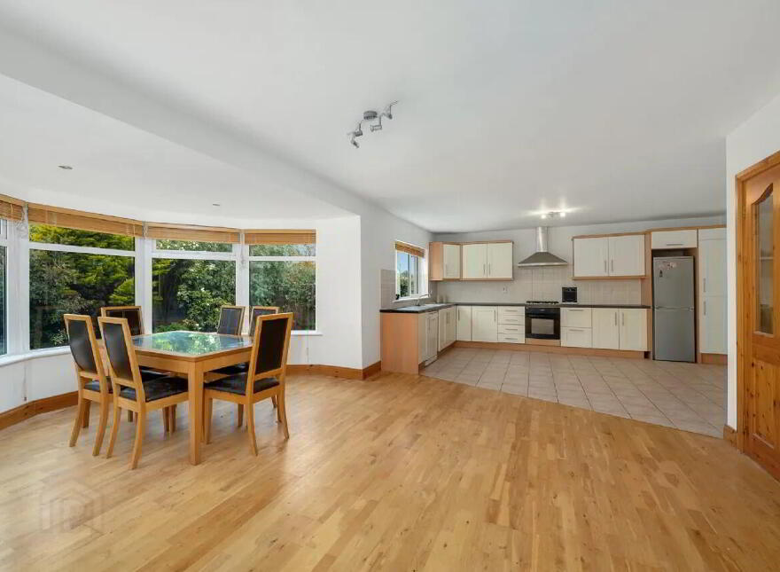 61 Rivercrescent, Virginia, A82Y6E4