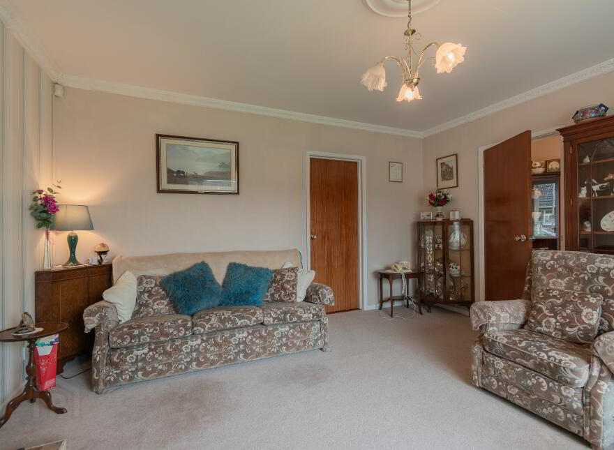 6 Whinsmoor Avenue, Broughshane, Ballymena, BT42 4JF
