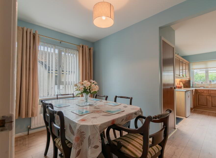 6 Whinsmoor Avenue, Broughshane, Ballymena, BT42 4JF