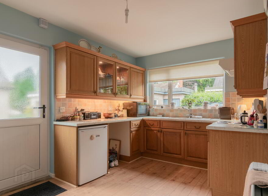6 Whinsmoor Avenue, Broughshane, Ballymena, BT42 4JF