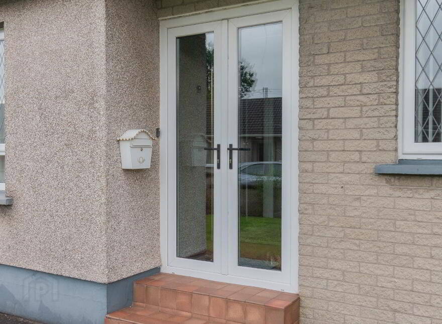 6 Whinsmoor Avenue, Broughshane, Ballymena, BT42 4JF