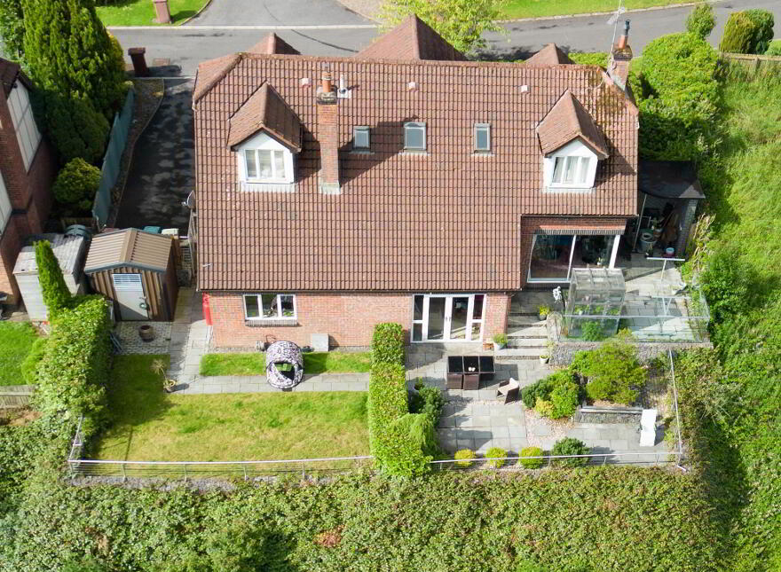 37 The Limes, Enniskillen, BT74 5NQ