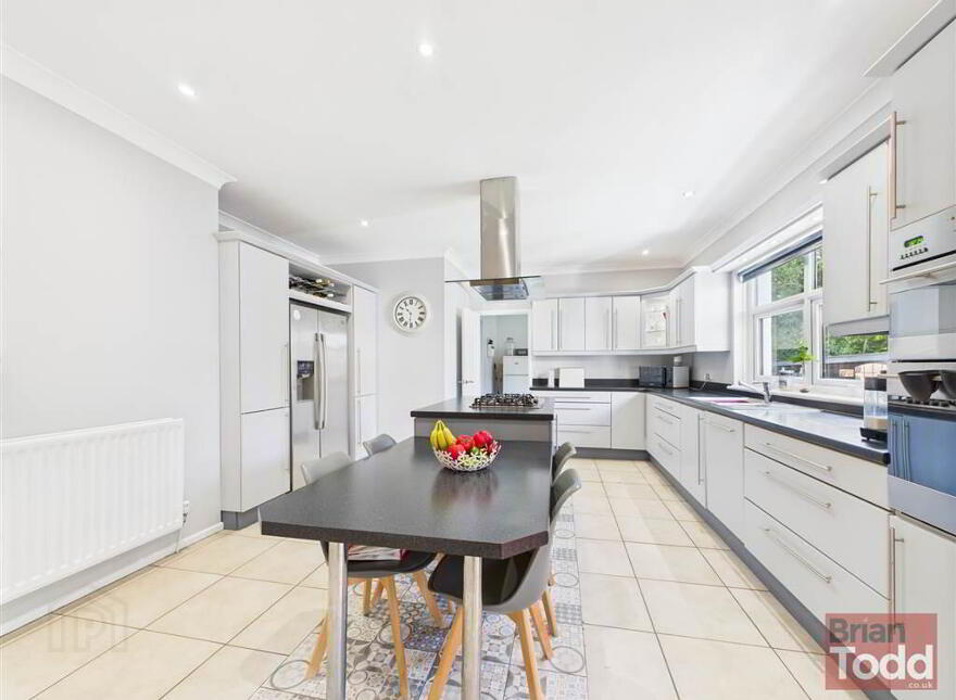 Windsor Heights, Larne, BT40 1UL